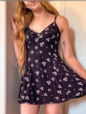 American Eagle outfitters twist front Black Floral Spaghetti Strap Sundress